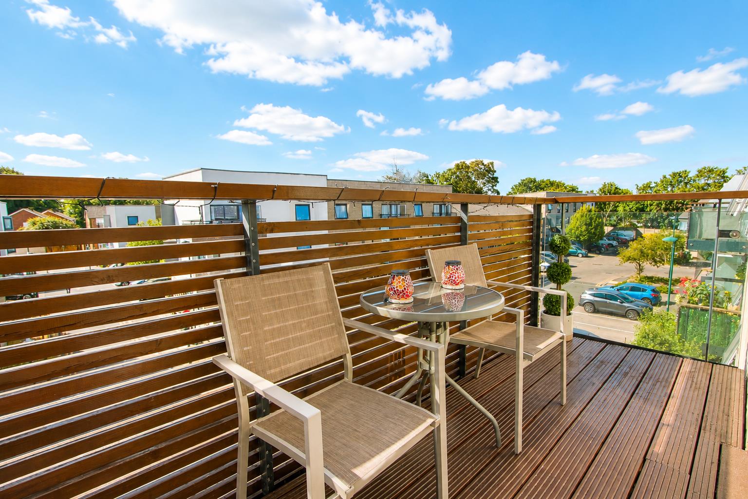 2 bed property in Ferndale Crescent, Carshalton